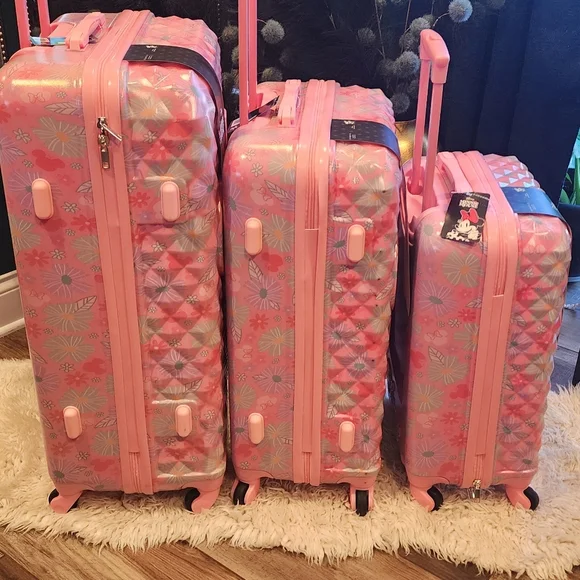 Disney Minney Mouse Hard Suitcases Set of 3!28"&24"&20"Brand New - Picture 4 of 9